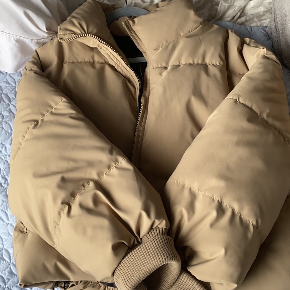 Beige puffer jacket